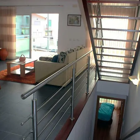 Jdlourenco House *